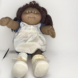 VTG‎ 82 Coleco Cabbage Patch Kids Doll Brown Yarn Hair Dark Complexion 45 Outfit